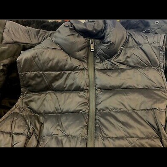 UGG Adirondack 3 in 1 Waterproof Down Parka. Women's Size Medium, Black - Picture 8 of 14